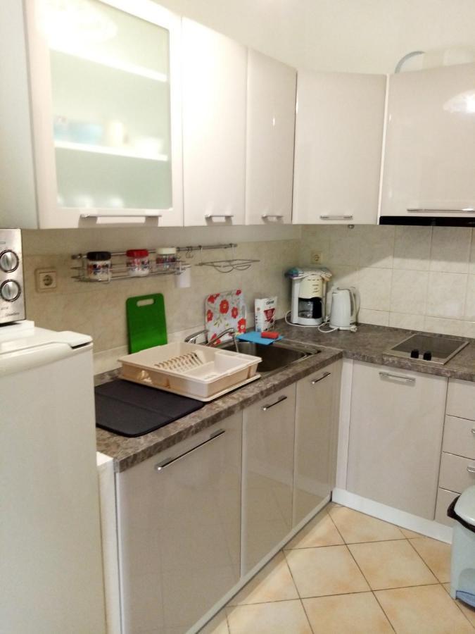 Family Apartments Ankica Crikvenica Bagian luar foto