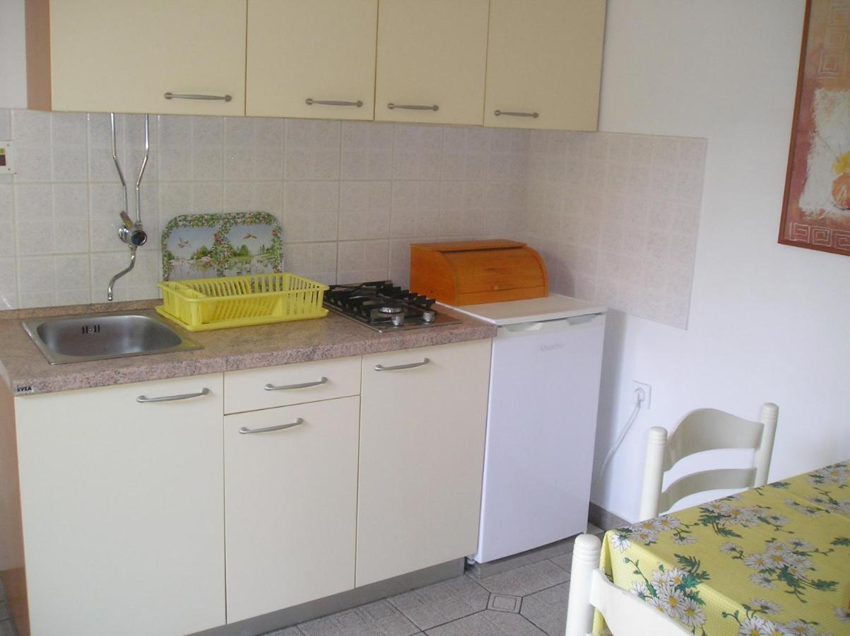 Family Apartments Ankica Crikvenica Bagian luar foto