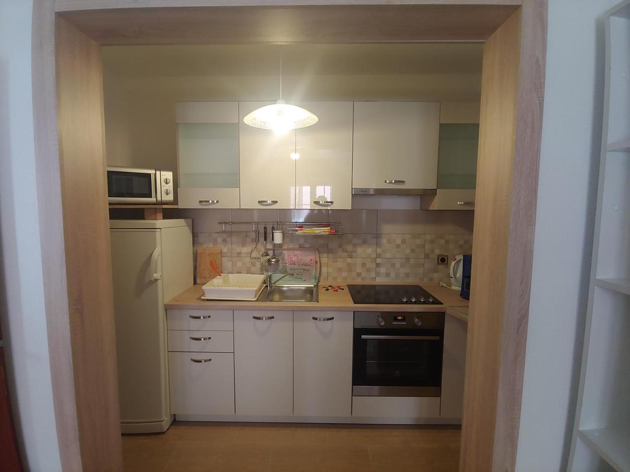 Family Apartments Ankica Crikvenica Bagian luar foto